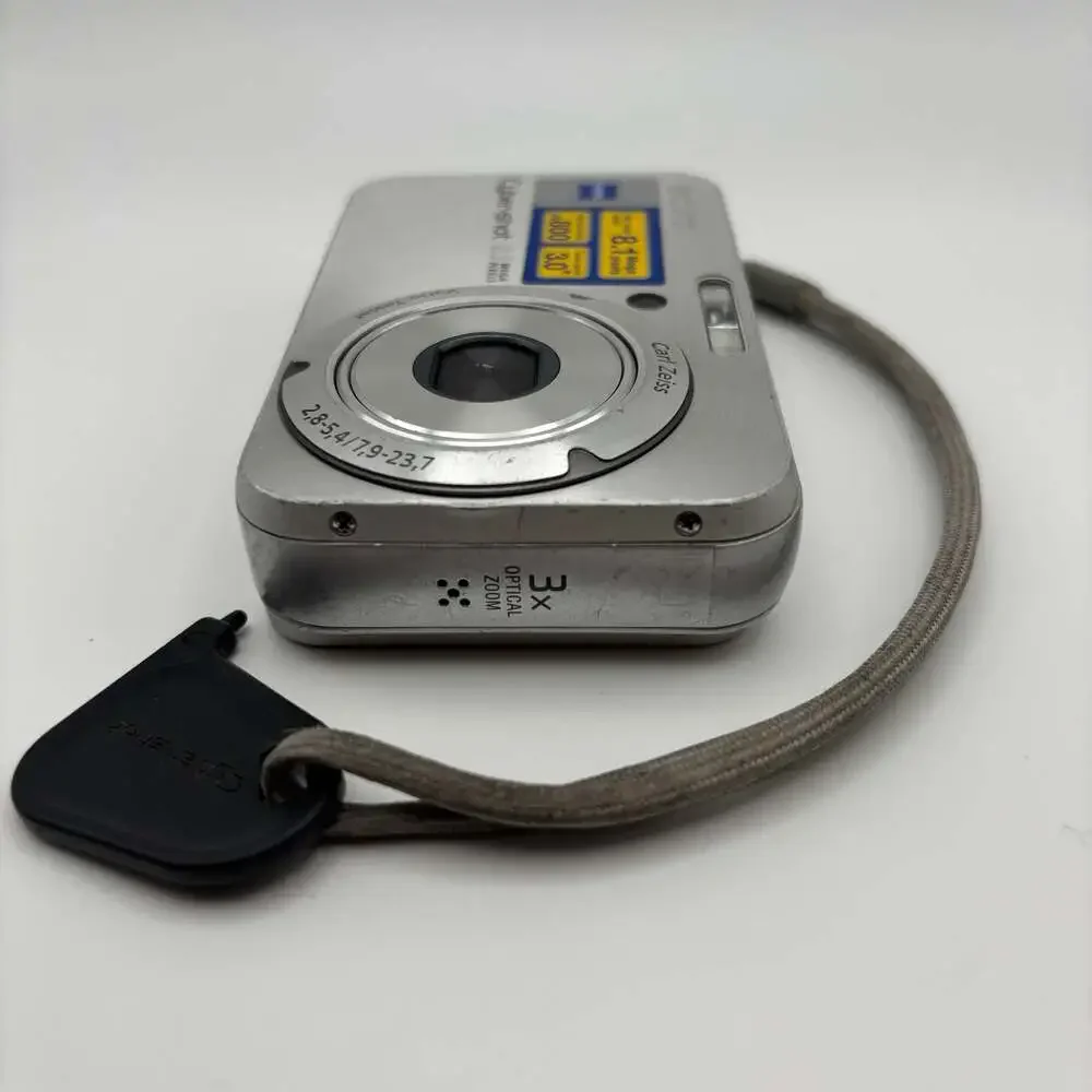 Sony Cyber-shot DSC-N1 8.1MP Digital Camera - Untested & No Battery